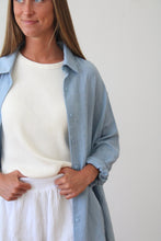 Load image into Gallery viewer, Oakley Button Down (Blue)