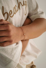 Load image into Gallery viewer, Poppy Pearl Bracelet