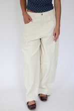 Load image into Gallery viewer, Winnie Cordurory Barrel Pant