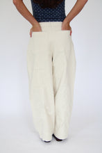 Load image into Gallery viewer, Winnie Cordurory Barrel Pant