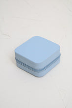 Load image into Gallery viewer, Retreat Jewelry case (light blue)