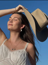 Load image into Gallery viewer, Dolly Necklace