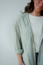 Load image into Gallery viewer, Harper Button Down Top
