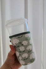 Load image into Gallery viewer, Hydrangea Iced Coffee Sleeve
