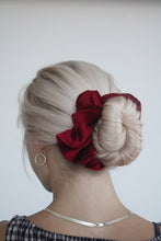 Load image into Gallery viewer, Under The Mistletoe Scrunchie
