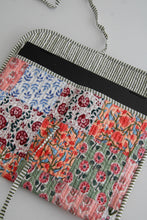 Load image into Gallery viewer, Ginny Laptop Sleeve
