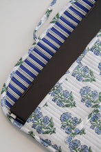 Load image into Gallery viewer, Lanie Laptop Case
