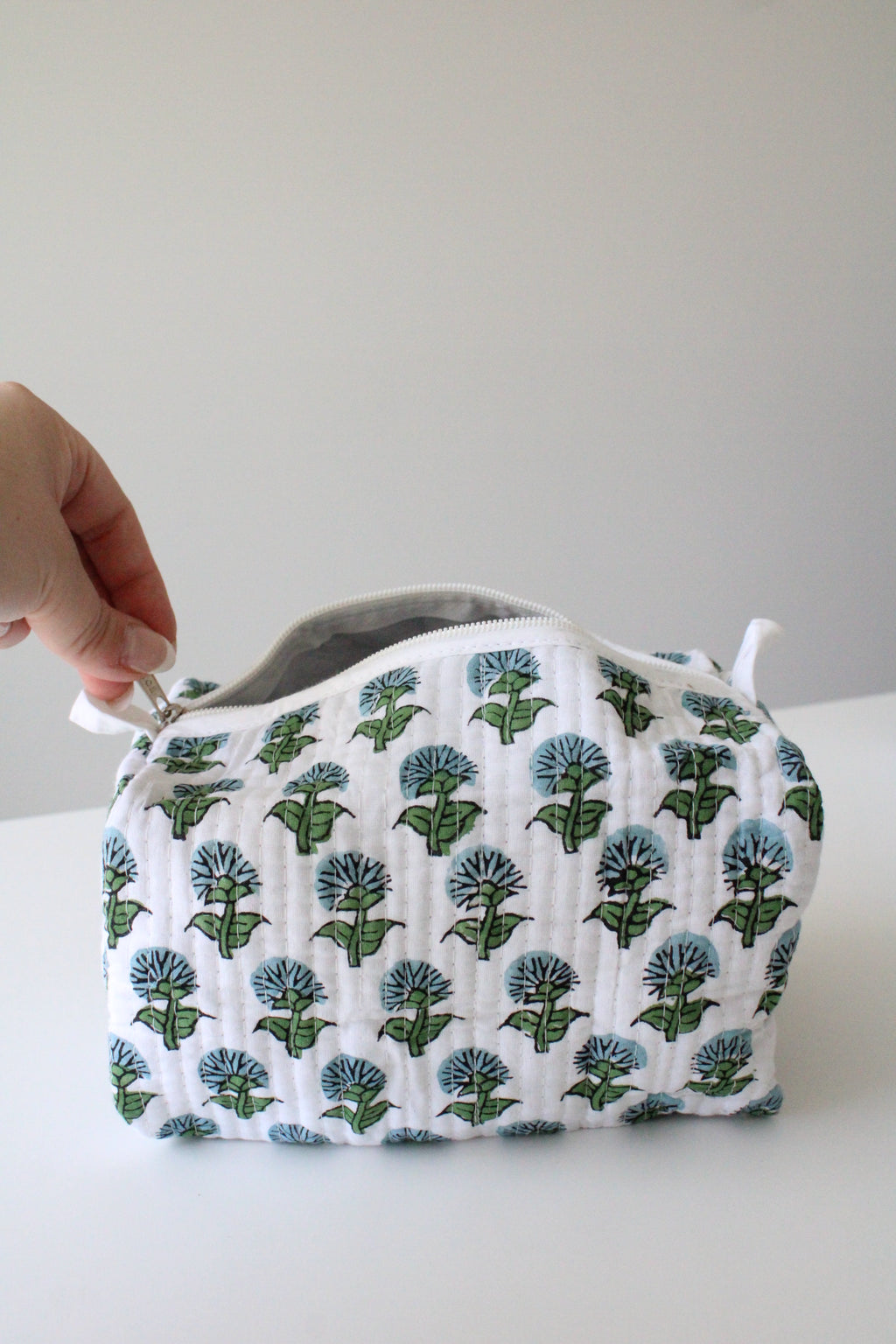 Maggie Travel Pouch (Large)