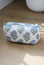 Load image into Gallery viewer, Lanie Travel Pouch (Medium)
